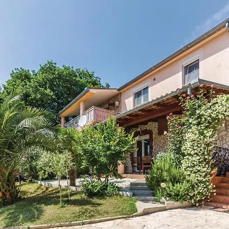 2 Bedroom Awesome In Апартаменты *